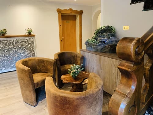 Hotel Garni Brunnthaler, Lobby sitting area
