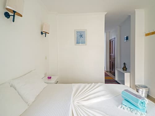 Hideaway Hotel