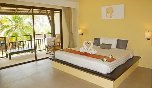 Palm Galleria Resort