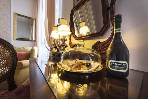 Villa Scacciapensieri Boutique Hotel