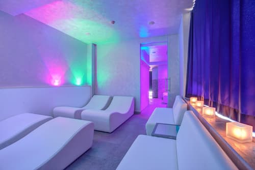 Ferretti Beach Hotel, Treatment room