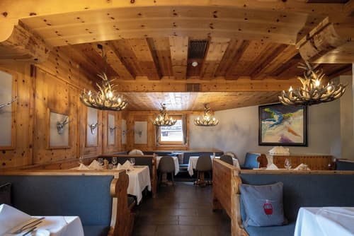 Q Hotel Maria Theresia, Reception