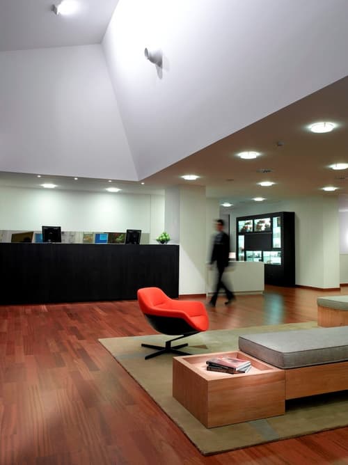 Parador de Antequera, Check-in/check-out kiosk