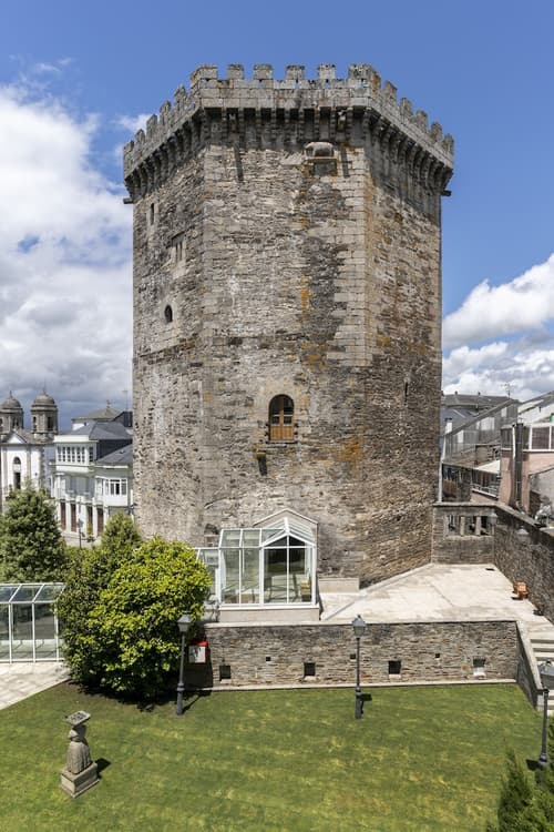 Parador De Vilalba, Exterior