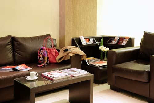 Viasui Hotel, Lobby sitting area