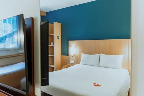 ibis Barcelona Glories 22