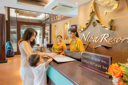 Nipa Resort, Reception