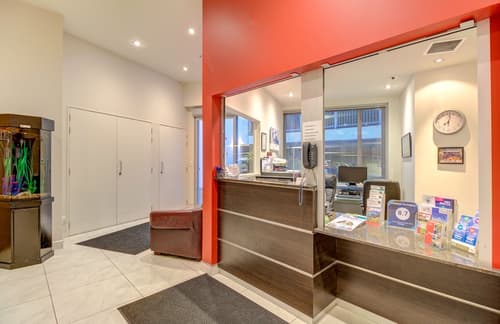 Parkview On Hagley, Reception