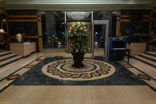 Triumph Plaza Hotel, Reception