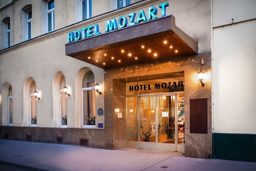 Hotel Mozart, Primary image