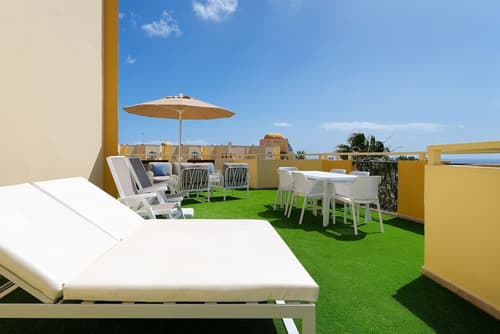 Sport Hotel Monte Feliz - powered by Playitas, Terrace/patio