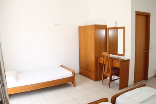 Complex Lemon Grove, Room