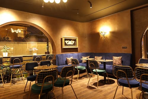 Mondial Hotel, Lobby lounge