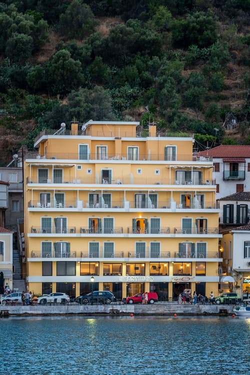 Pantheon City Hotel