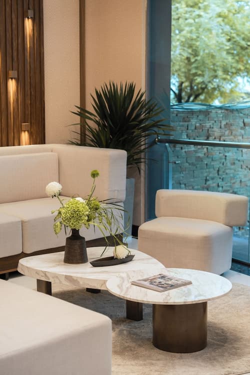 Kin Hotel Thai Van Lung, Lobby sitting area