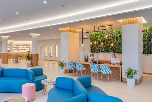 Aqua Natura Bay, Reception