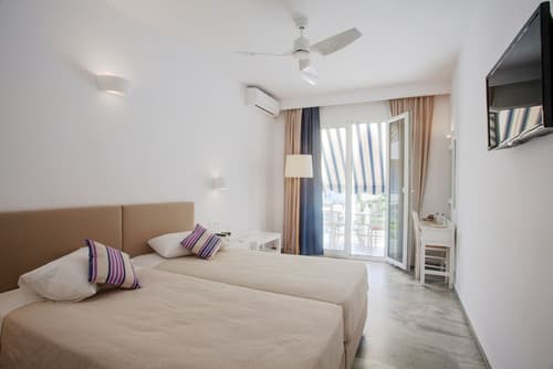 Polos Hotel