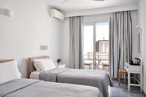 Polos Hotel