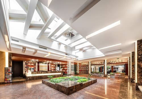 Grand Majestic Hotel Prague, Reception