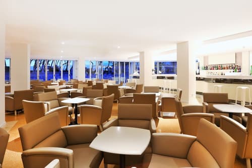 Iberostar Waves Playa de Muro, Business center