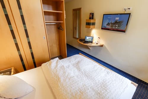 Hotel Victoria Lauberhorn Wengen, a Faern Collection Hotel, Room