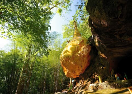 River Kwai Jungle Rafts, Property grounds