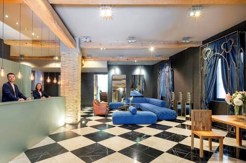 Pamplona Catedral Hotel, Reception