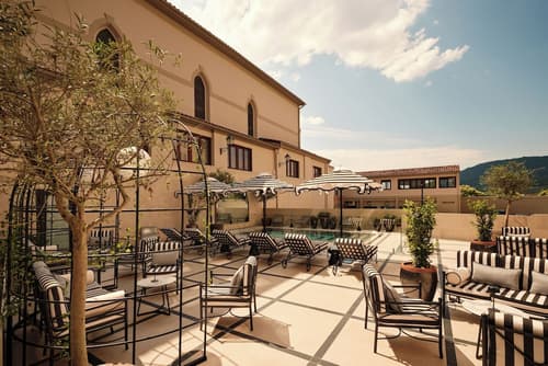 Pamplona Catedral Hotel, Pool