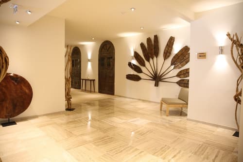 Campo Dell'Oro, Lobby