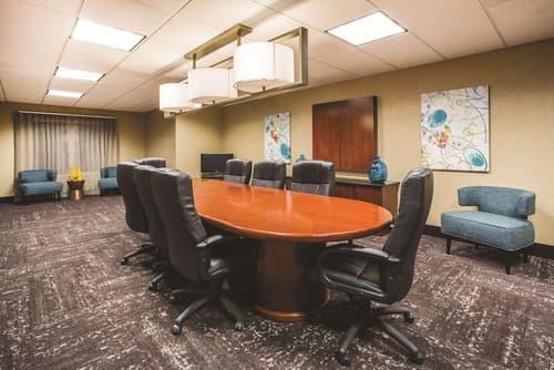 La Quinta Inn & Suites by Wyndham Ely