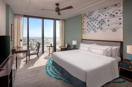 Melia Vinpearl Hue, Room
