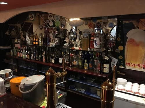 Sunrise Hotel Okinawa, Bar (on property)