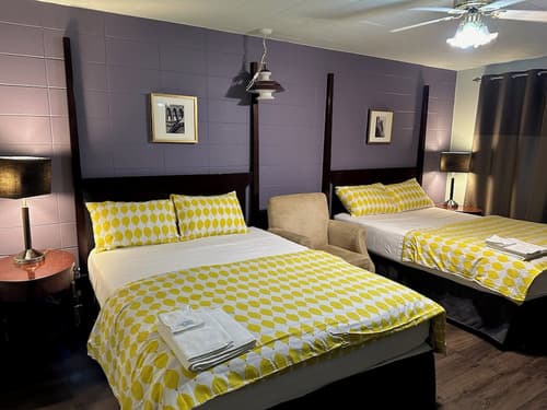 Auberge Pique-Nique, Primary image