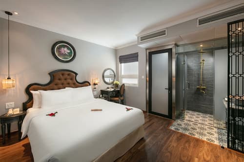 Shining Central Hotel & Spa, Room
