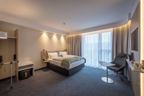 Holiday Inn Express Luzern - Kriens by IHG, Room