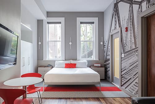 The Revolution Hotel, Room