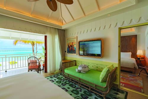 SAii Lagoon Maldives, Curio Collection by Hilton, Room