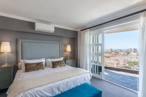 Romney Park Luxury Apartments, Room