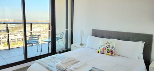 Wyndel Apartments Riverside on Collins, 