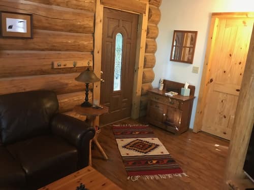 The Heron House, Interior entrance