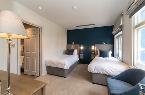 The Bridge in Barnes