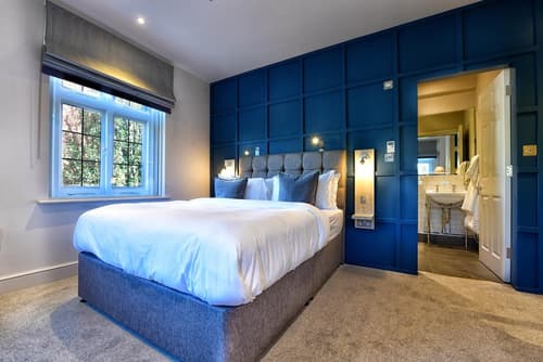 The Bridge in Barnes