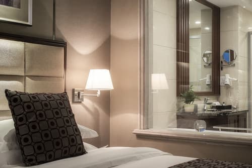 Zhangjiajie Country Garden Phoenix Suites Hotel