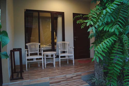 Ghamed Sari, Terrace/patio