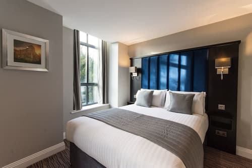 St Nicholas Hotel, Room