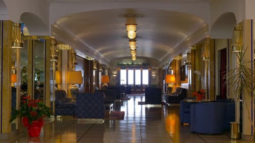 501 Hotel, Lobby sitting area