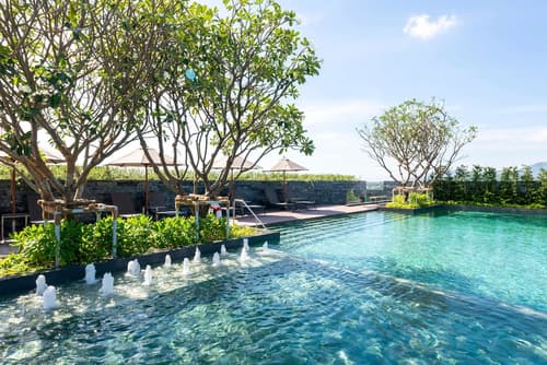 Ramada Plaza by Wyndham Chao Fah, Pool