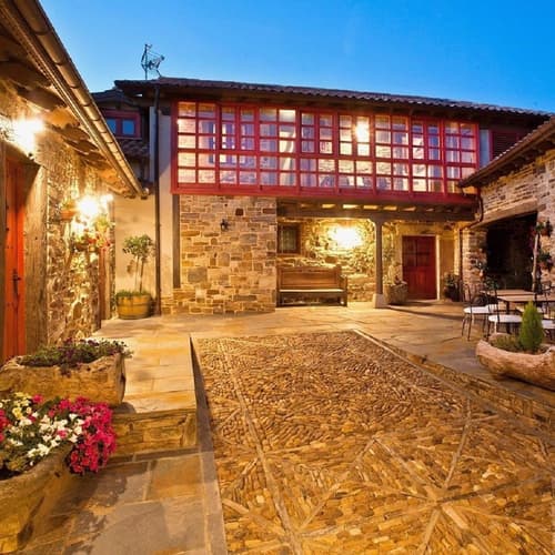 Via Avis, Primary image