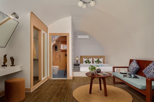 Tube Resort by EHM