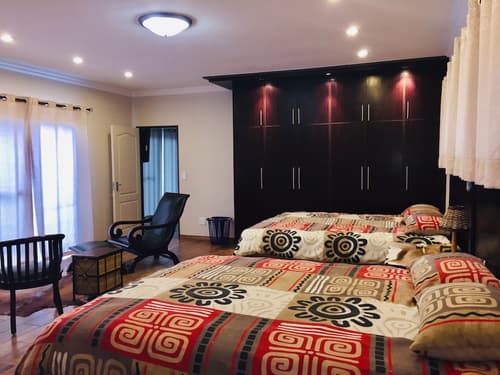 Onduri Lodge - In Okaukuejo, Room